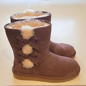 Koolaburra by Ugg Victoria Short